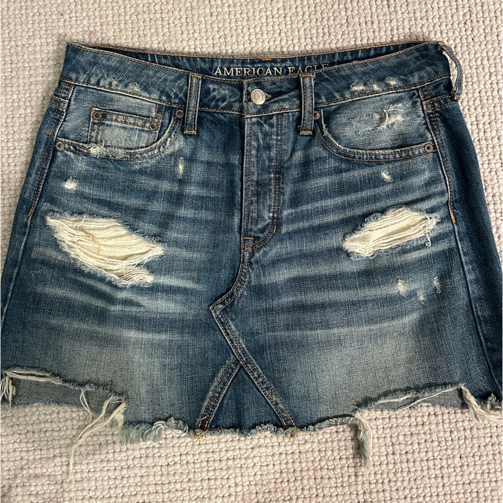 Low rise denim skirt